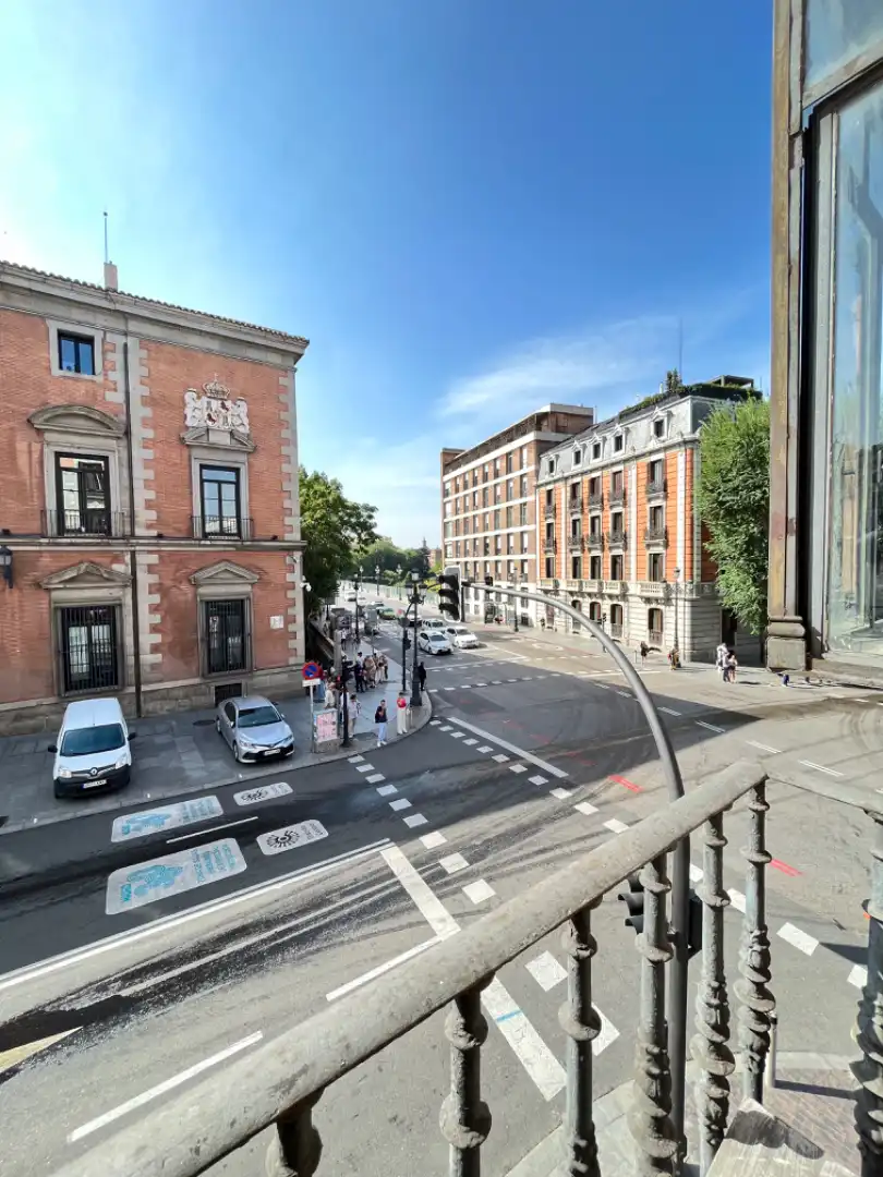 Exterior view of Office for rent in Madrid  with Air Conditioner, Heating and Balcony