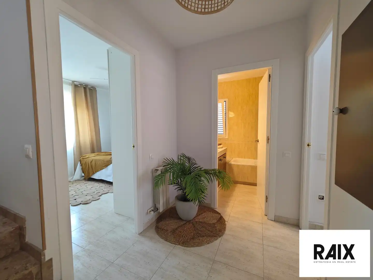 Casa adosada en venta en Carrer Garbi, Viladecavalls