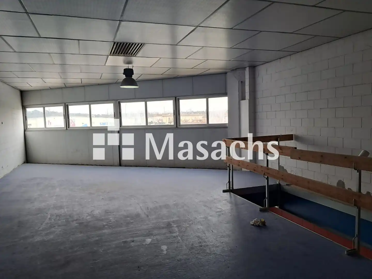 Industrial buildings for rent in Girona