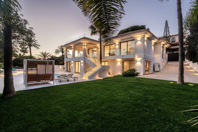 Casa-chalet en Venta en Marbesa