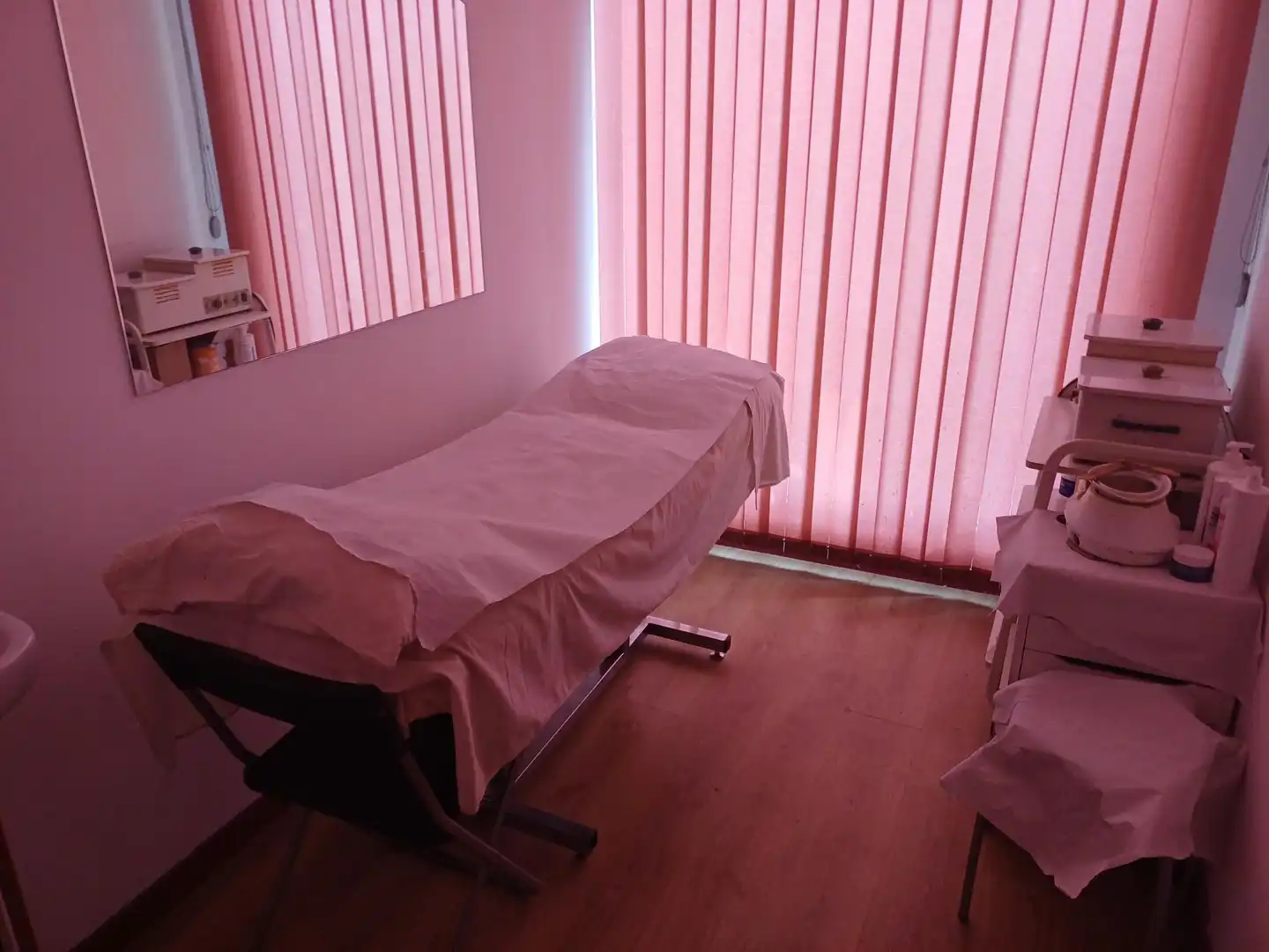 Bedroom of Commercial properties for rent in Vitoria - Gasteiz  with Air Conditioner, Parquet flooring and Furnished