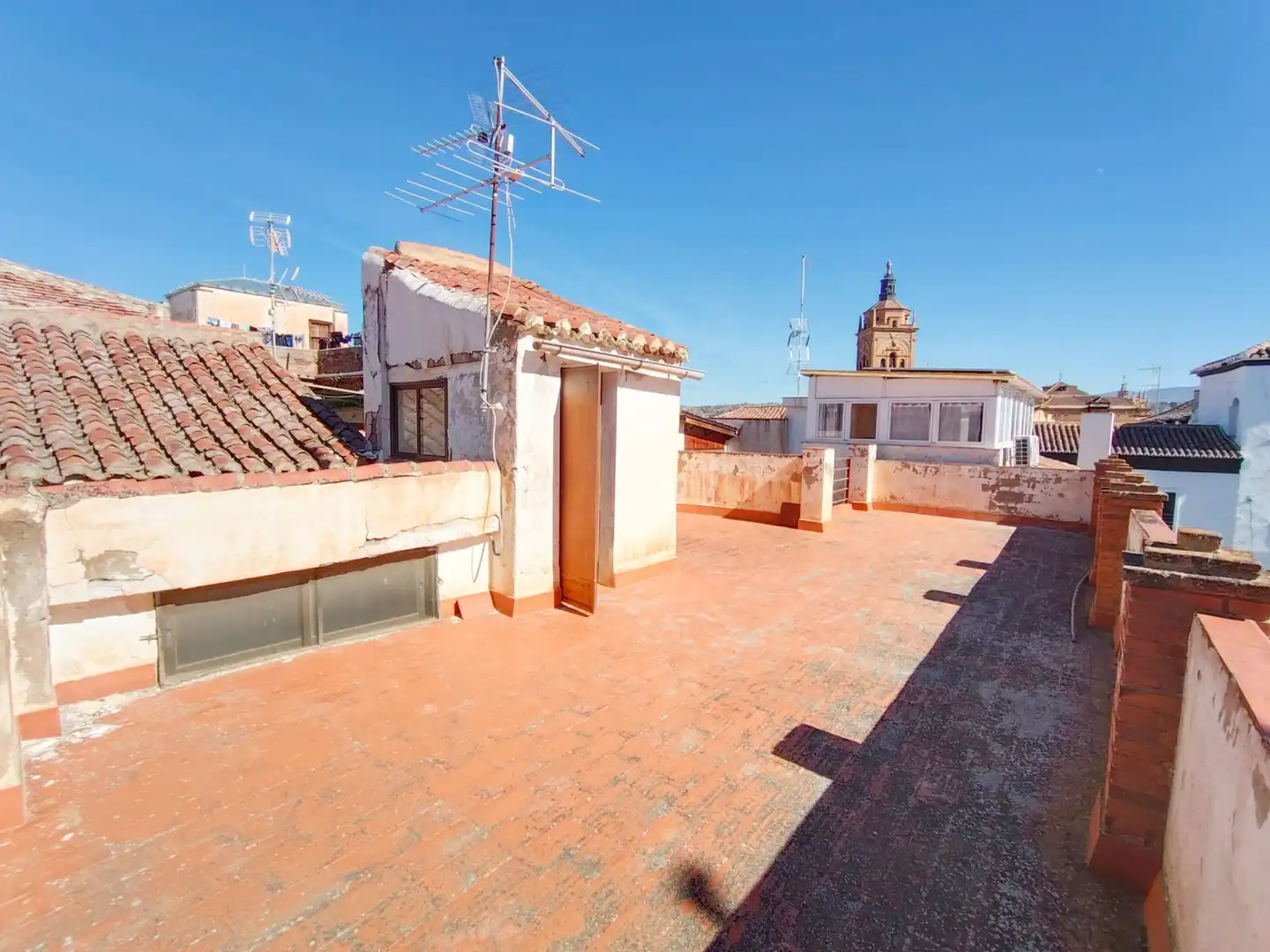 Vista exterior de Casa o xalet en venda en Guadix amb Terrassa, Moblat i Rentadora