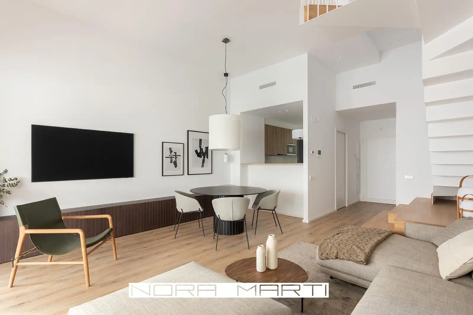 Sala de estar de Casa o chalet de alquiler en Barcelona con Calefacción, Parquet y Terraza