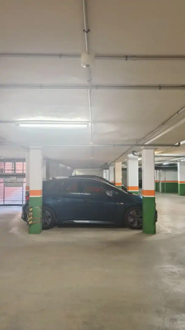 Aparcament de Garatge en venda en Sant Cugat del Vallès