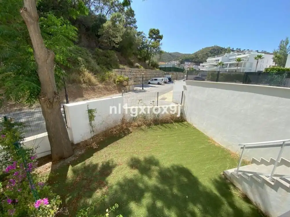 Planta baja en venta en Benahavís con Aire acondicionado, Terraza y Trastero