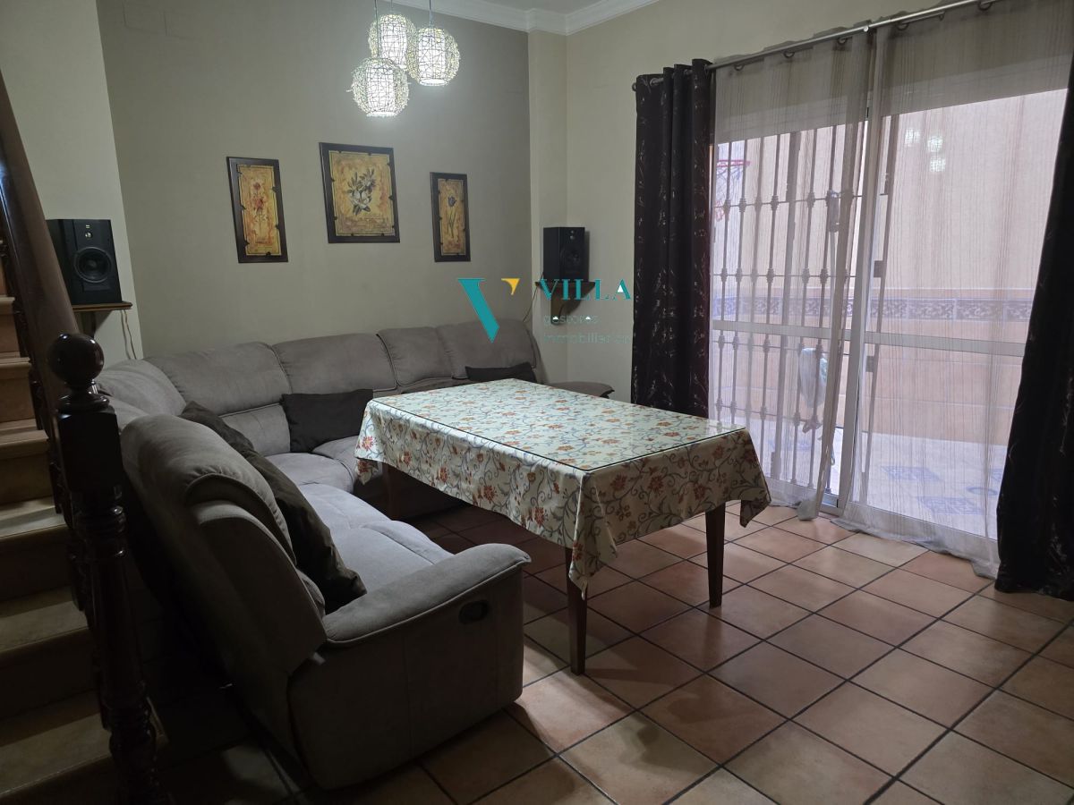 Living room of House or chalet for sale in Alcalá de Guadaira  with Air Conditioner and Balcony