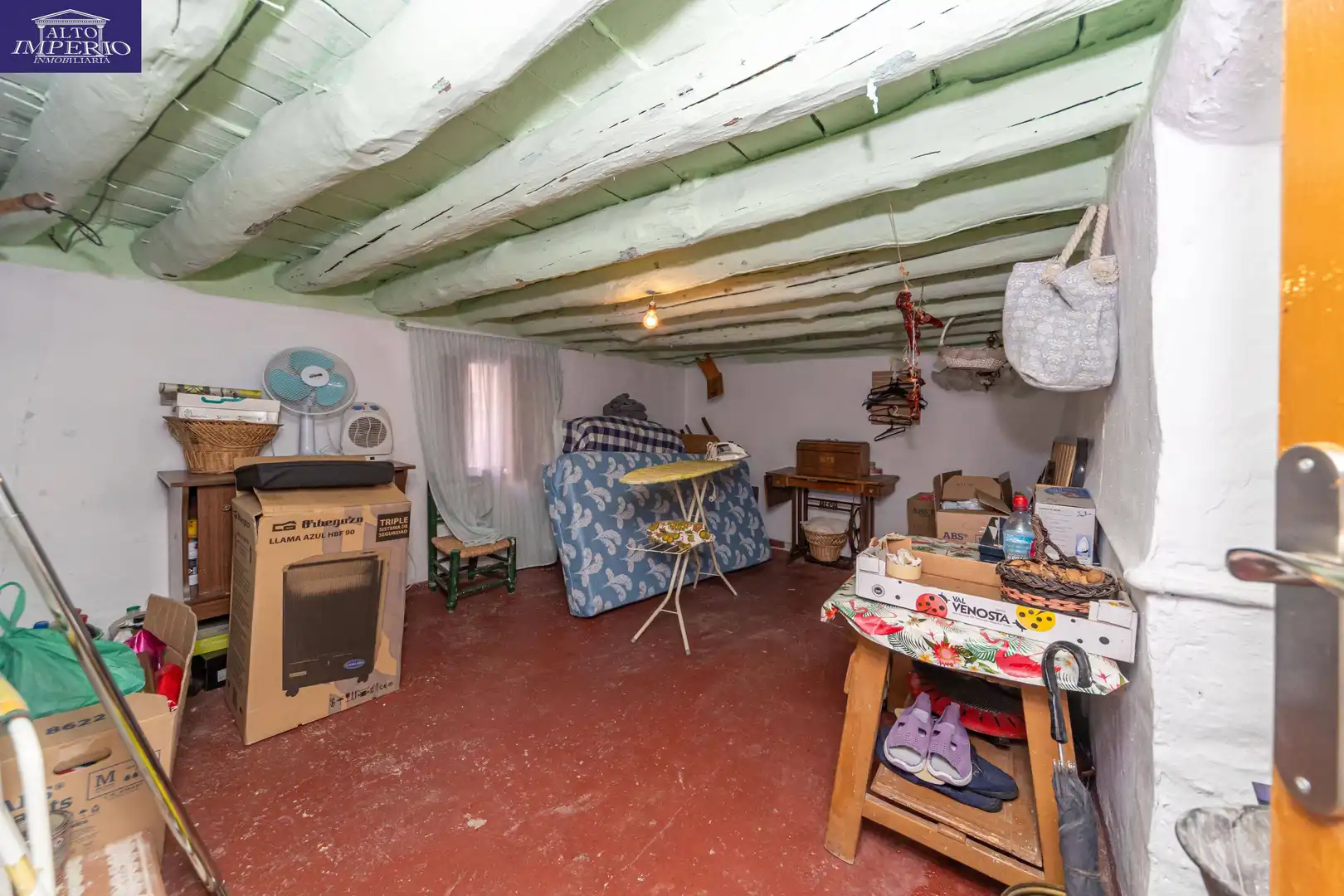 Einfamilien-Reihenhaus zum Verkauf in La Peza mit Balkon