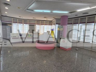 Business premises for sale in Avinguda de Francesc Macià 9