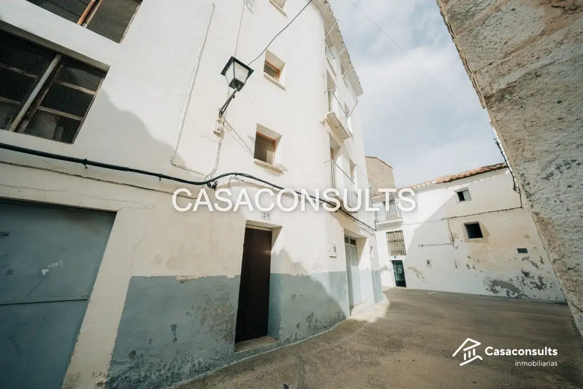Casa con terraza en venta en Llucena / Lucena del Cid, imagen 4