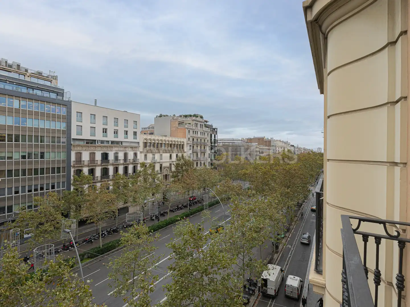 Außenansicht von Wohnung zur Miete in Barcelona mit Klimaanlage, Heizung und Parkett