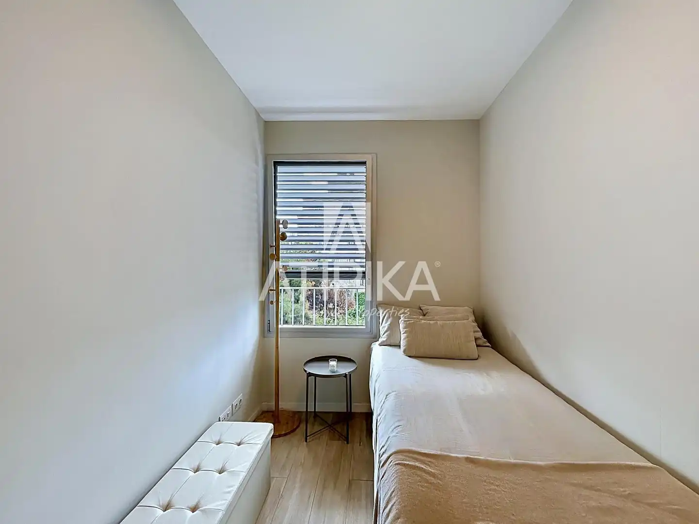 Bedroom of Flat for rent in Barcelona  with Air Conditioner, Parquet flooring and Terrace