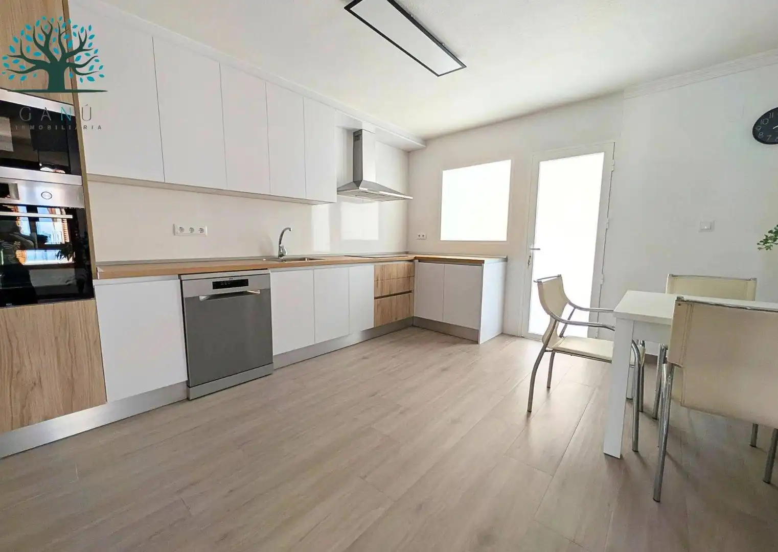Küche von Maisonette zum Verkauf in Totana mit Klimaanlage, Privatgarten und Terrasse