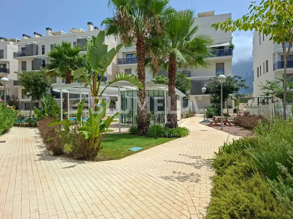 Vista exterior de Apartament en venda en Dénia amb Aire condicionat, Calefacció i Jardí privat