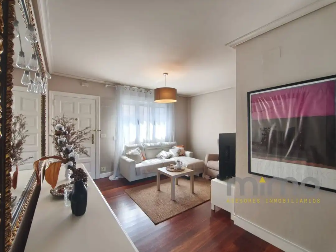 Living room of Duplexes for sale in Errenteria  with Heating, Storage room and Balcony