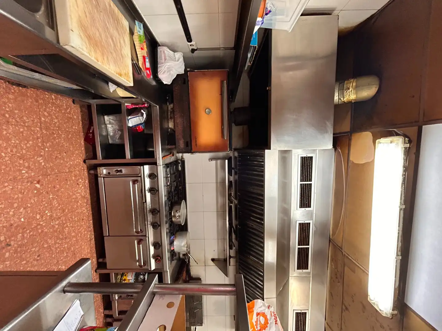 Cocina de Local en venta en Viladecans con Aire acondicionado, Calefacción y Terraza
