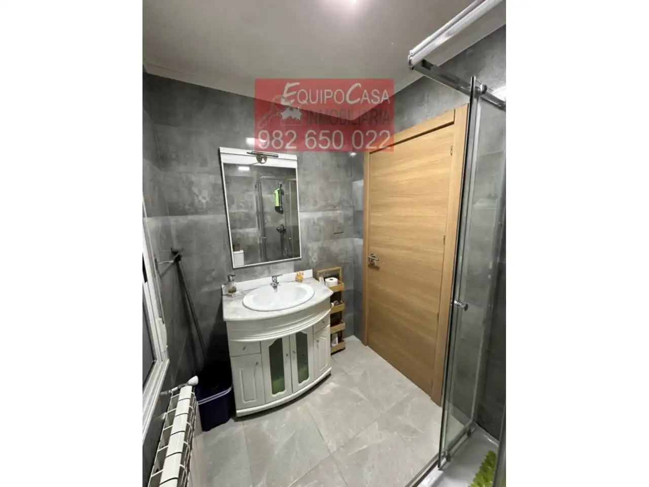 Baño de Casa adosada en venta en Lugo con Calefacción, Jardín privado y Terraza