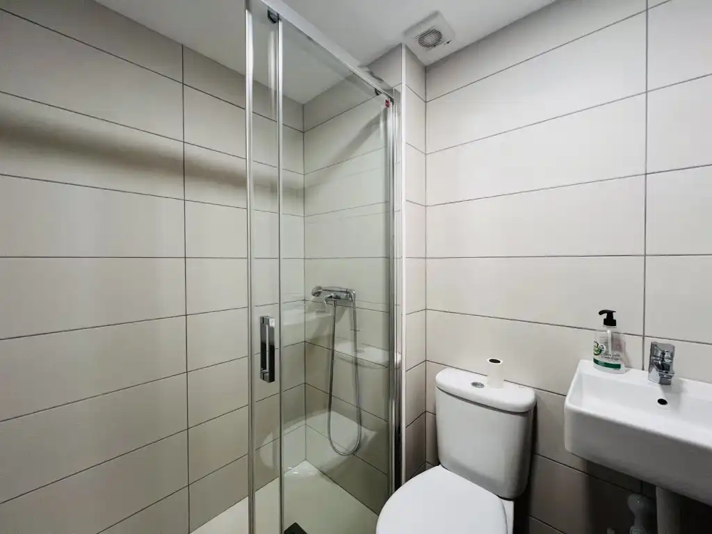Bany de Apartament de lloguer en Calvià amb Piscina i Moblat