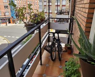 Balcony of Flat for sale in Oviedo   with Heating, Parquet flooring and Furnished