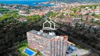Vista exterior de Apartament en venda en Sant Feliu de Guíxols amb Forn, Microones i Piscina comunitària