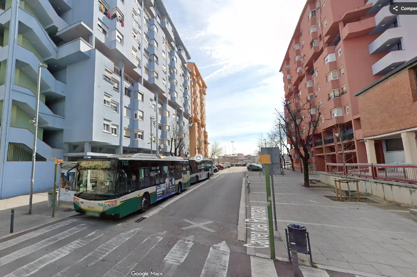 Vista exterior de Pis en venda en Sabadell