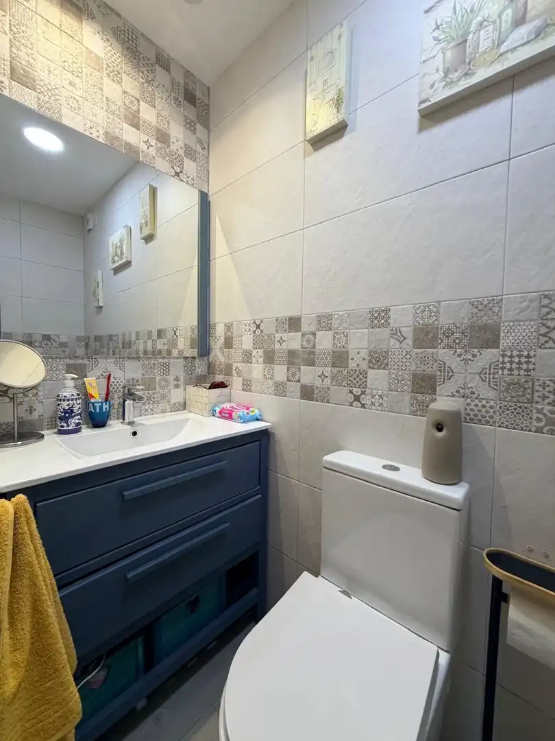 Baño de Piso en venta en Badajoz con Aire acondicionado, Calefacción y Balcón