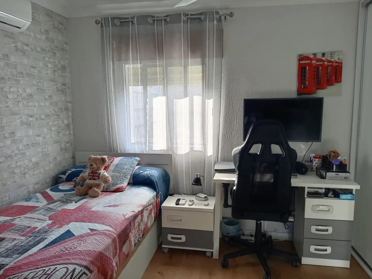 Bedroom of Flat for sale in Huelva  with Furnished