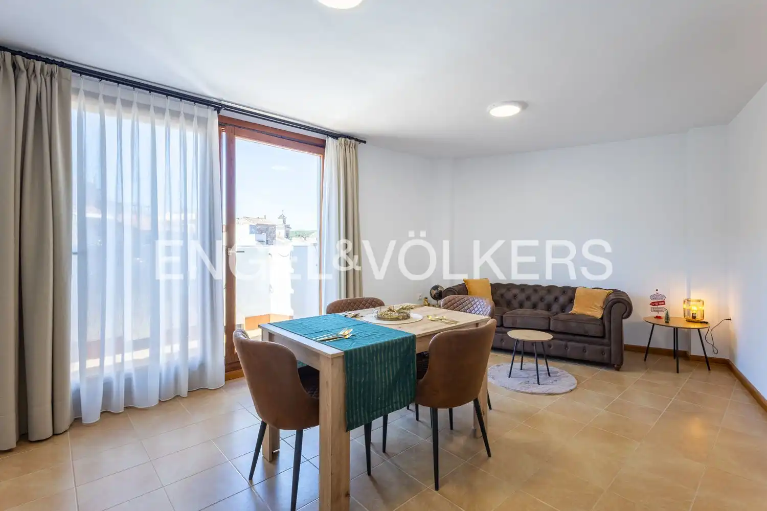 Living room of Attic for rent in Chóvar  with Heating, Terrace and Furnished