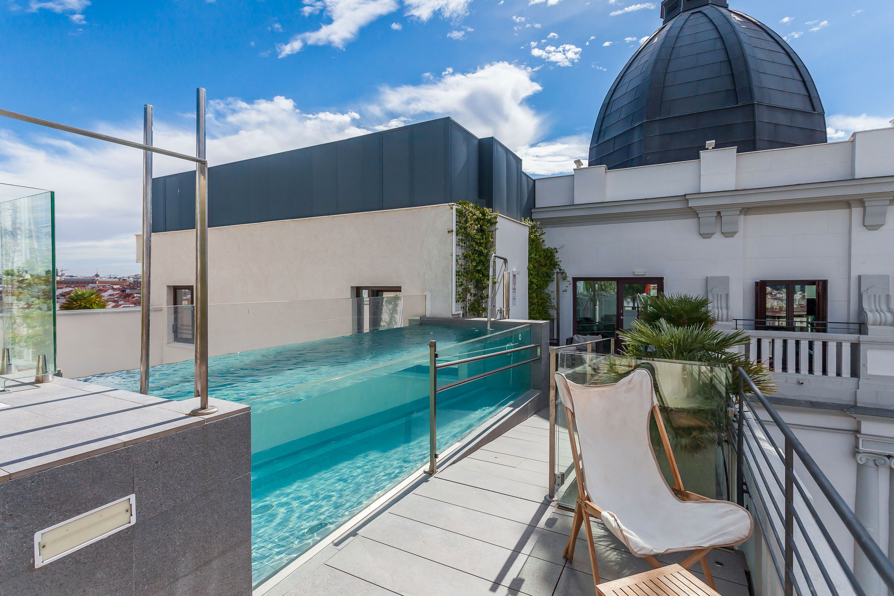 Piscina de Apartamento en venta en  Madrid Capital con Aire acondicionado, Calefacción y Piscina