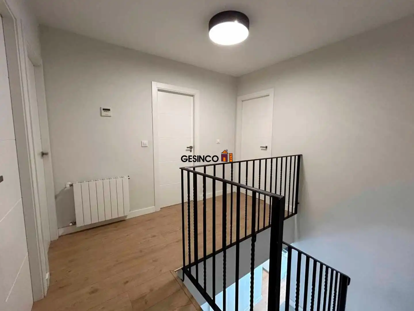Casa adosada en venta en Manuel con Aire acondicionado, Calefacción y Trastero