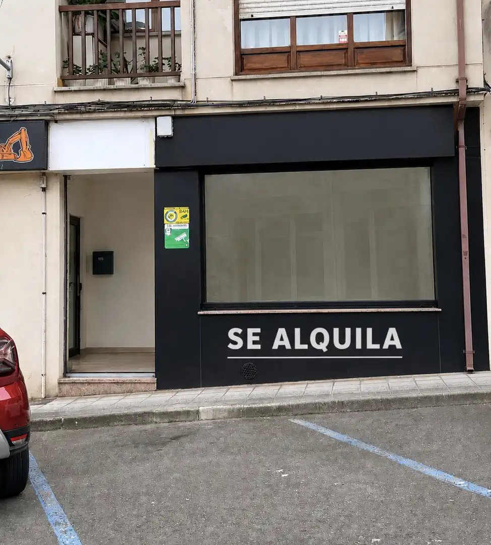 Geschaftsraum zur Miete in Llanes