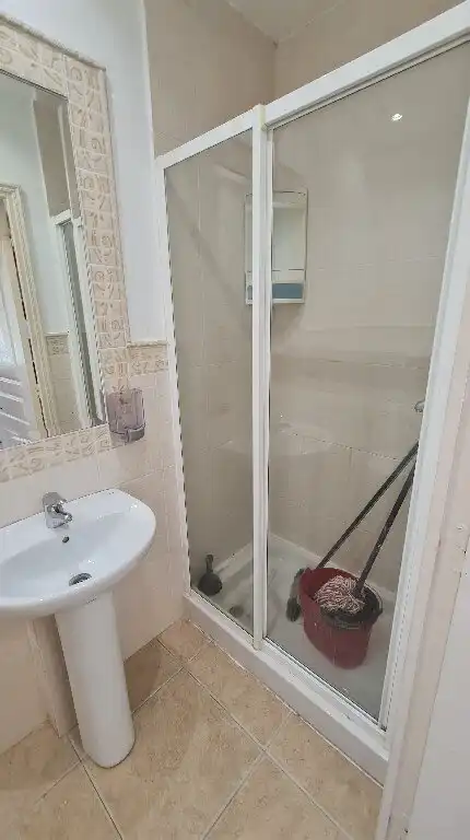 Bathroom of Duplexes for sale in  Logroño  with Heating and Furnished