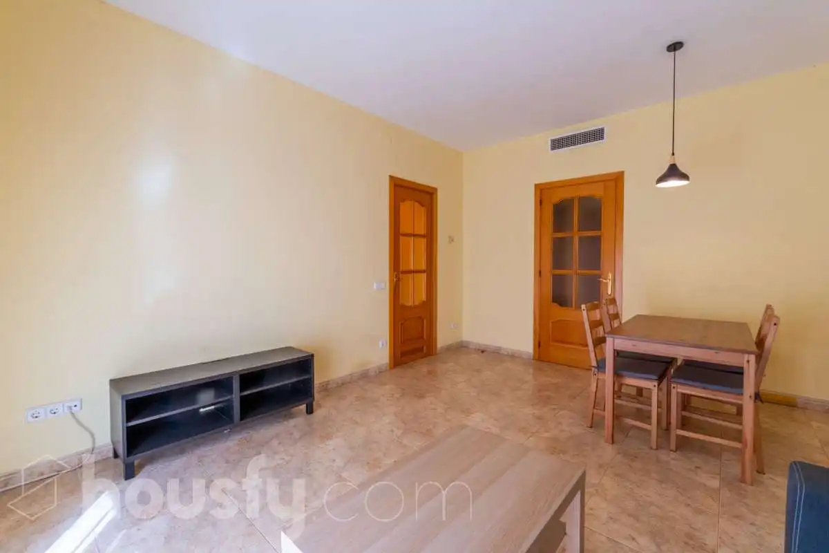 Wohnzimmer von Wohnung zum Verkauf in Vilanova i la Geltrú mit Klimaanlage, Heizung und Balkon