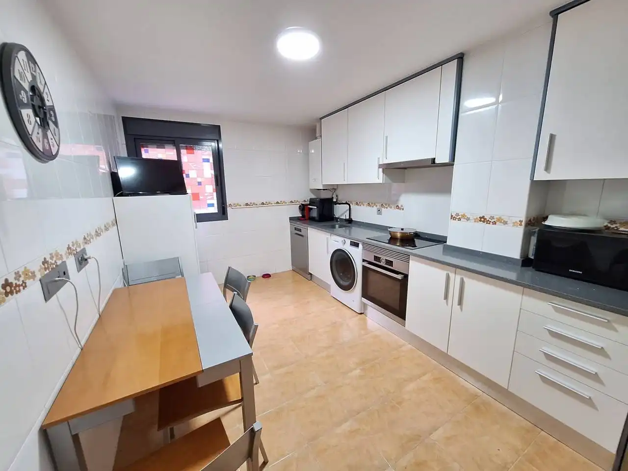 Cuina de Pis en venda en Fuenlabrada amb Aire condicionat, Calefacció i Parquet