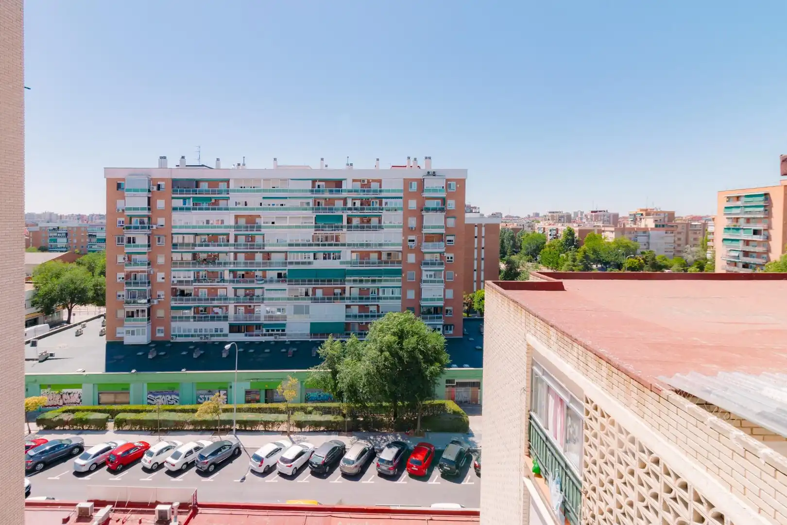 Vista exterior de Piso en venta en Madrid con Aire acondicionado, Calefacción y Trastero