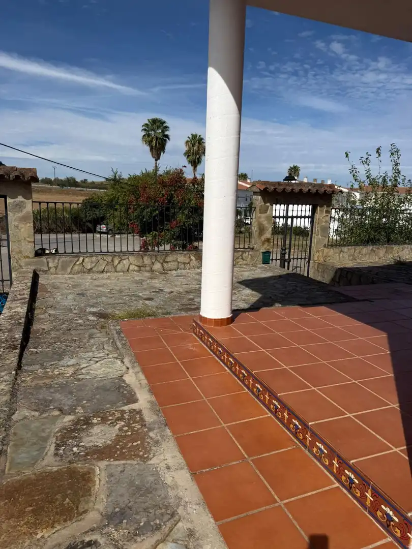 Houses for sale in Encinasola, Huelva