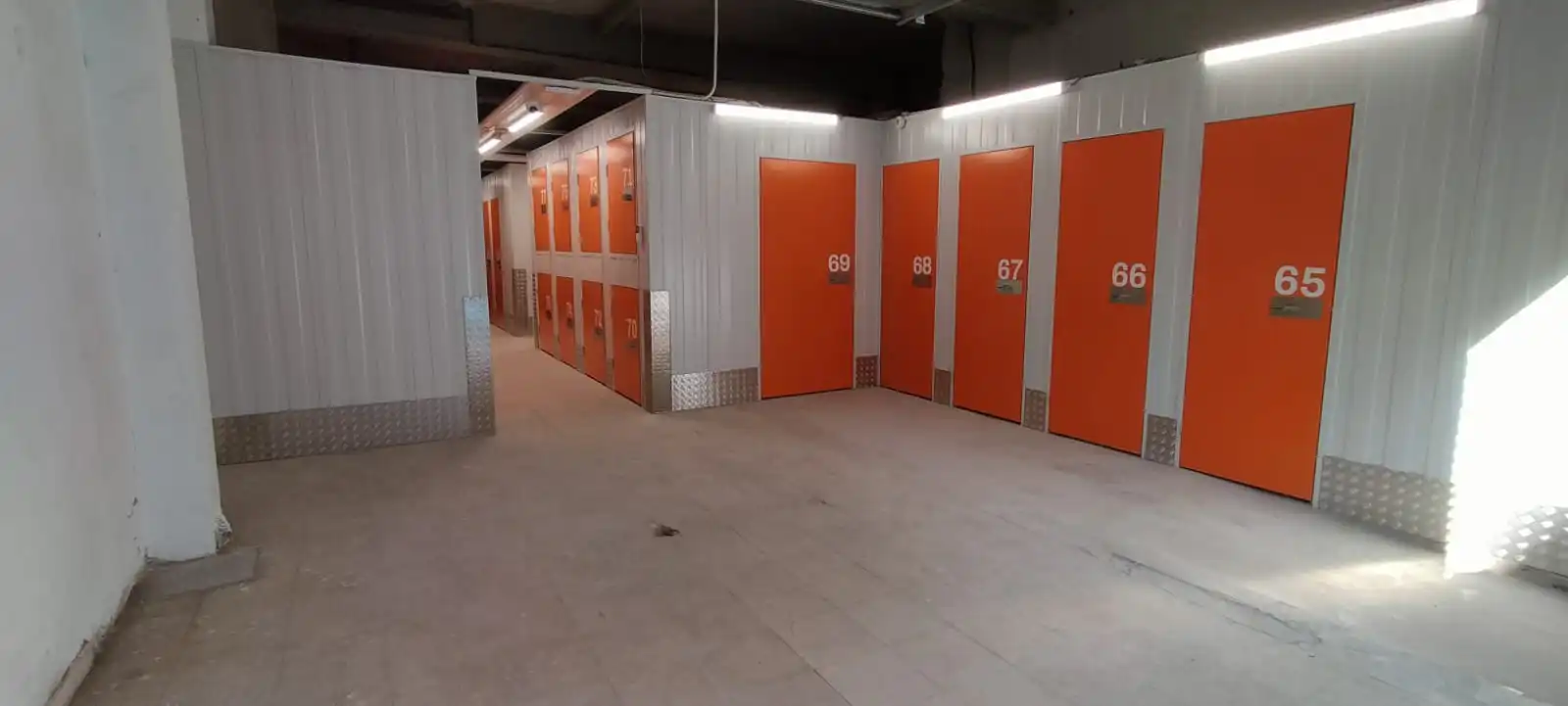 Traster de lloguer en Madrid amb Alarma