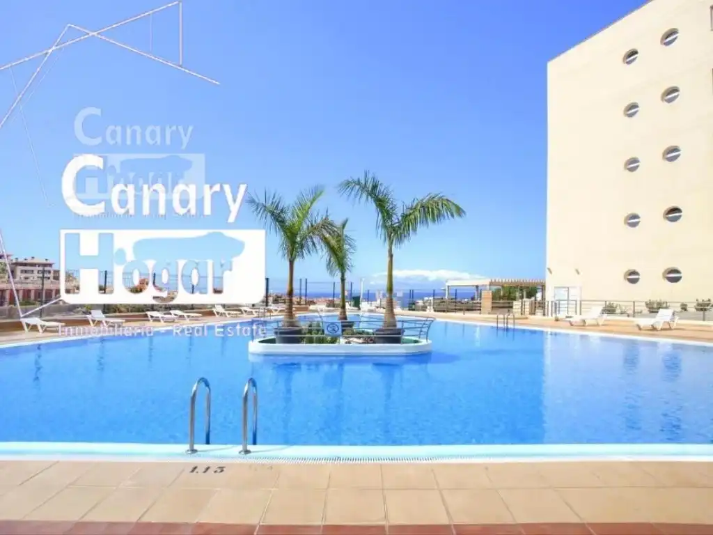 Apartamento con terraza en venta en Calle del Aljibe