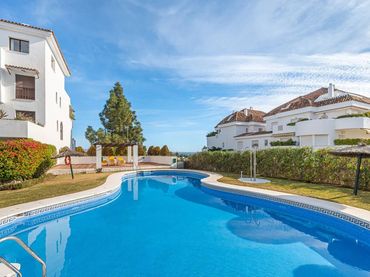 Apartamento con piscina en venta en Calle Sierra Bermeja 4