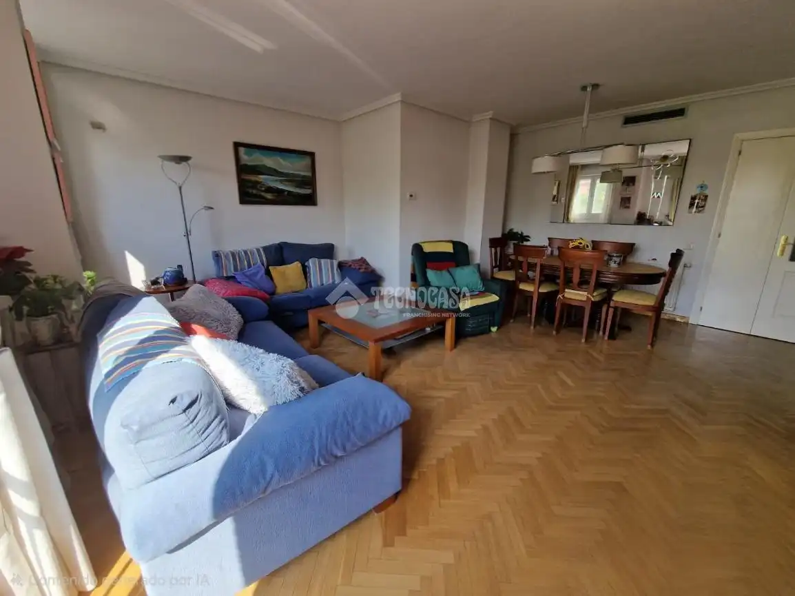 Sala d'estar de Pis en venda en Alcorcón amb Aire condicionat, Calefacció i Parquet