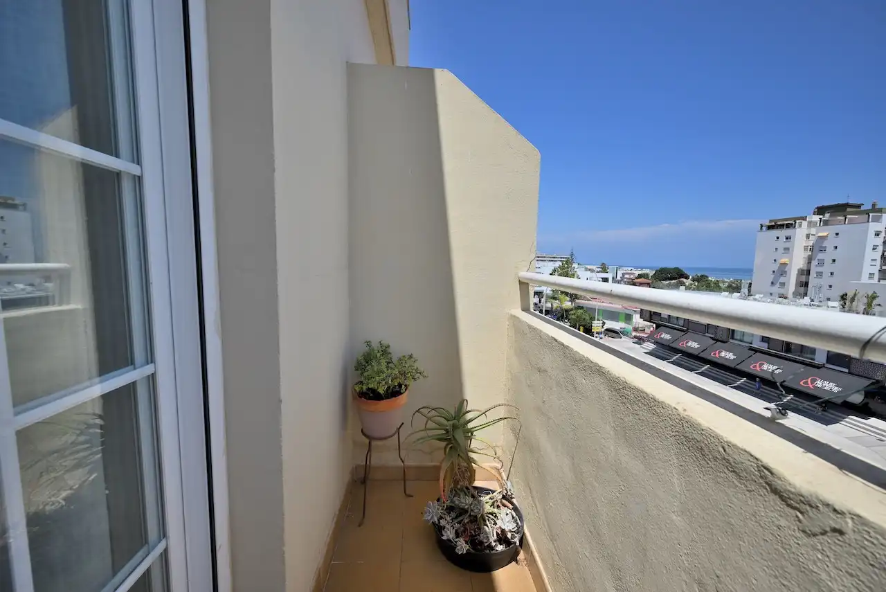 Apartamento con terraza en venta en Montemar, imagen 2