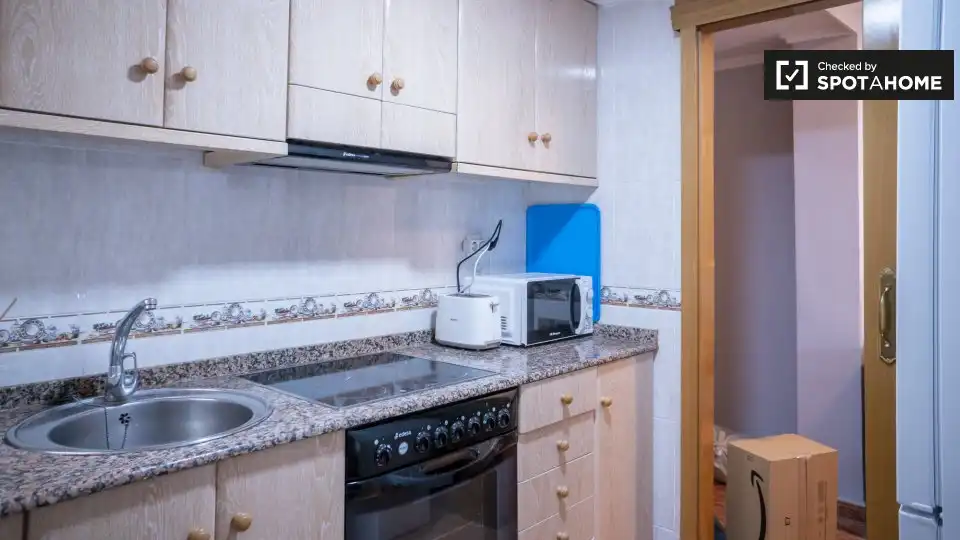 Room in El Cabanyal - El Canyamelar