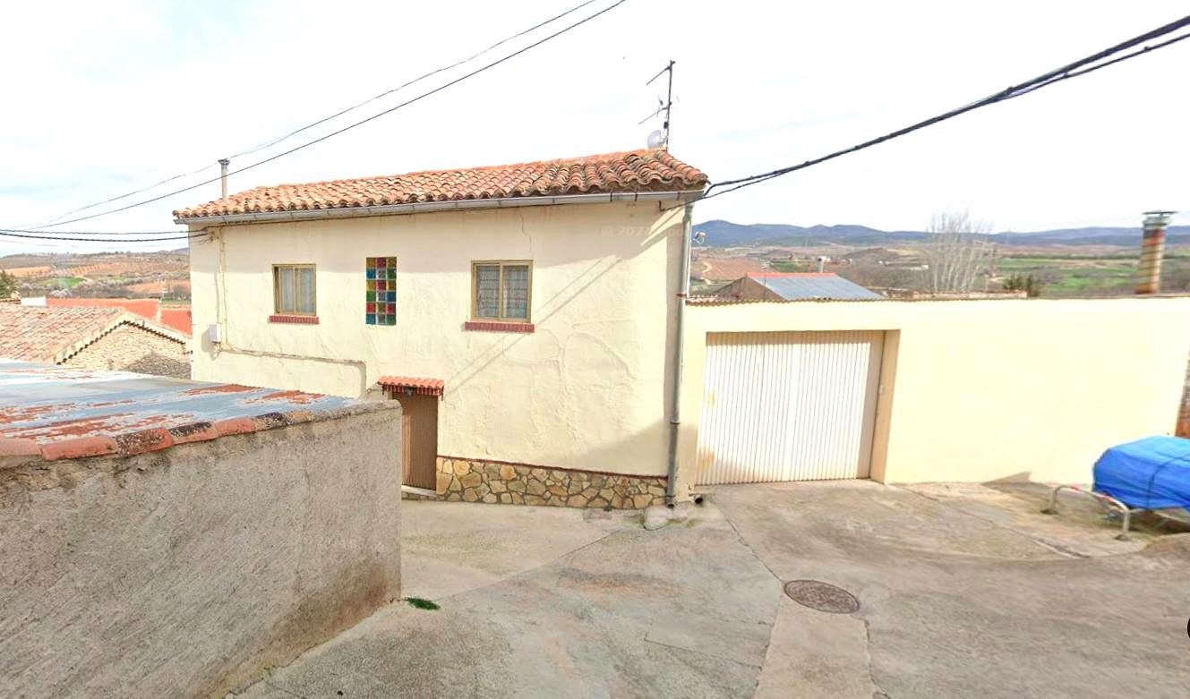 Vista exterior de Casa o xalet en venda en Belmonte de Gracián amb Terrassa