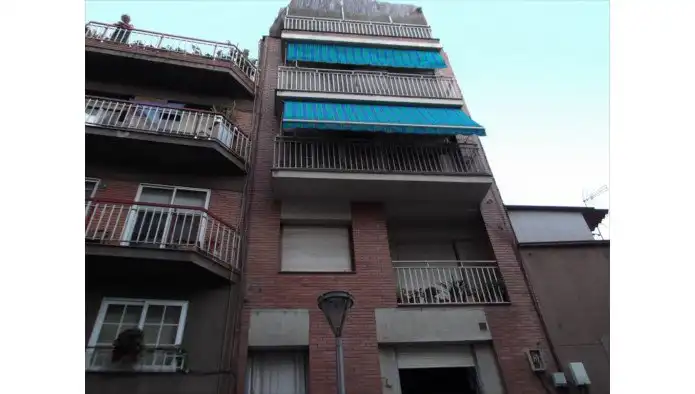 Vista exterior de Piso en venta en Barcelona