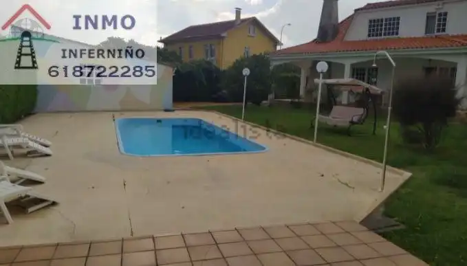 Piscina de Casa o chalet de alquiler en Cabanas con Terraza