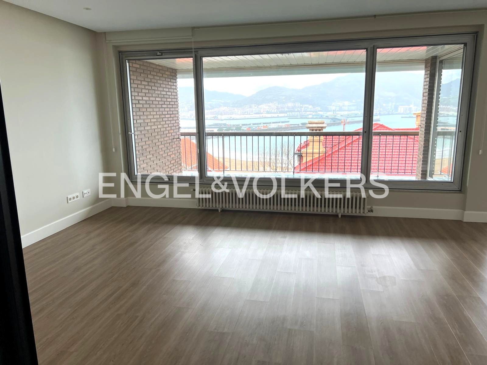 Balcony of Flat to rent in Getxo   with Heating