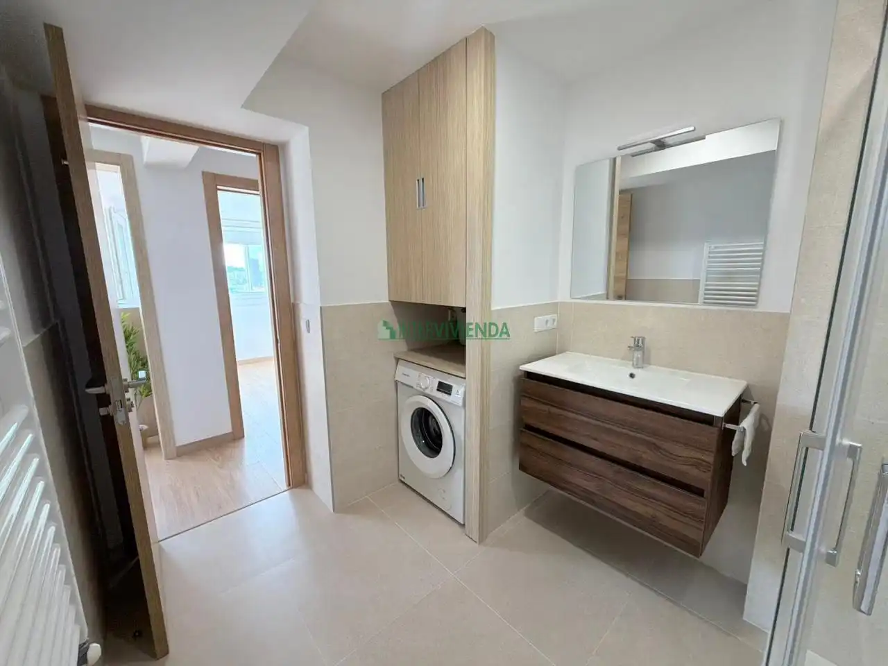 Bathroom of Flat for sale in Vigo   with Heating and Storage room