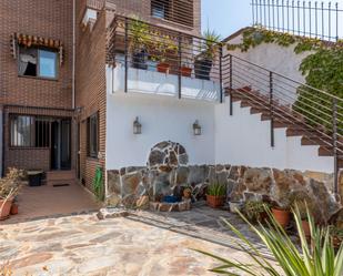 Vista exterior de Casa o xalet en venda en Las Rozas de Madrid amb Aire condicionat, Terrassa i Balcó