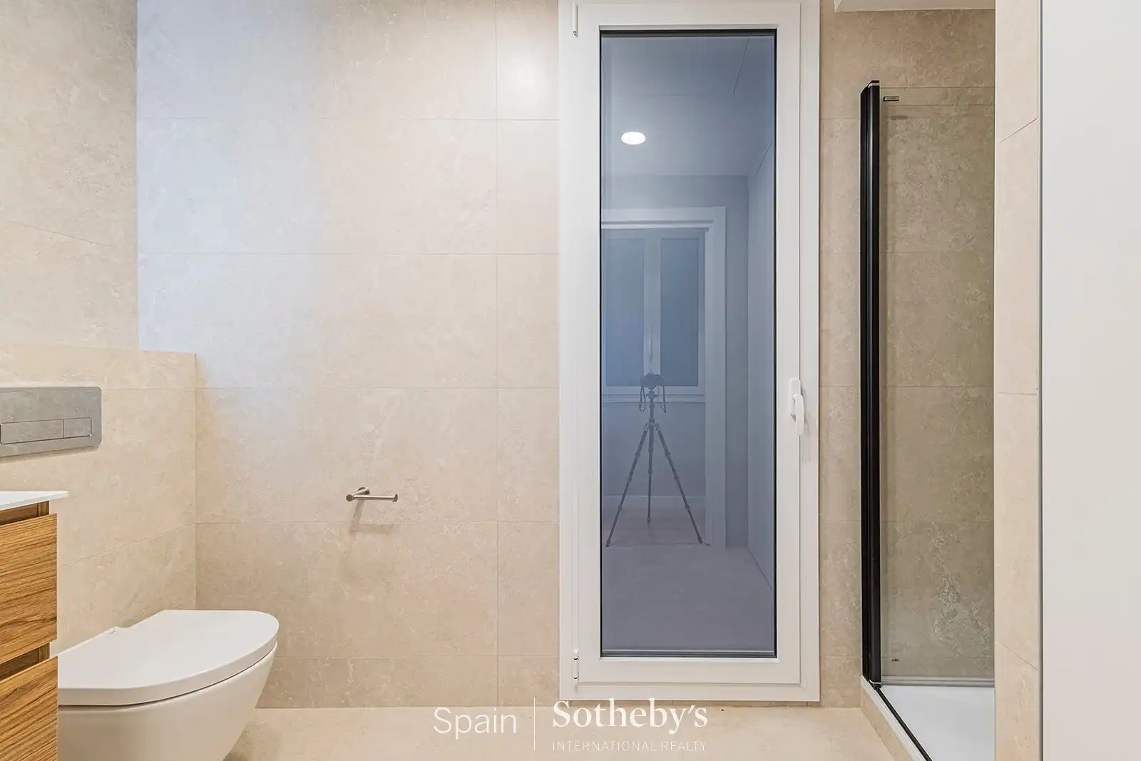 Bany de Apartament en venda en Barcelona amb Aire condicionat, Calefacció i Terrassa