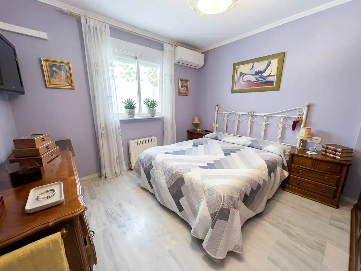 Schlafzimmer von Wohnung zum Verkauf in Rincón de la Victoria mit Klimaanlage, Terrasse und Abstellraum
