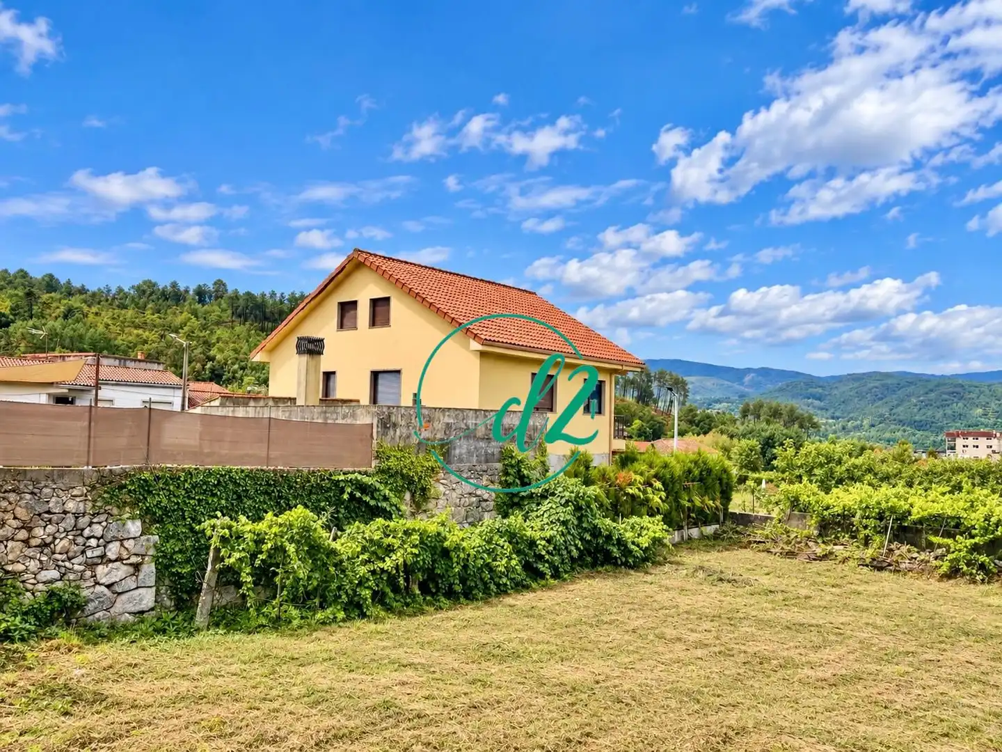 Casa amb terrassa en venda a Lobios